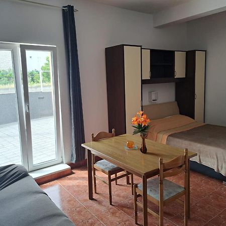Villa Andelic Vinišće Exteriör bild