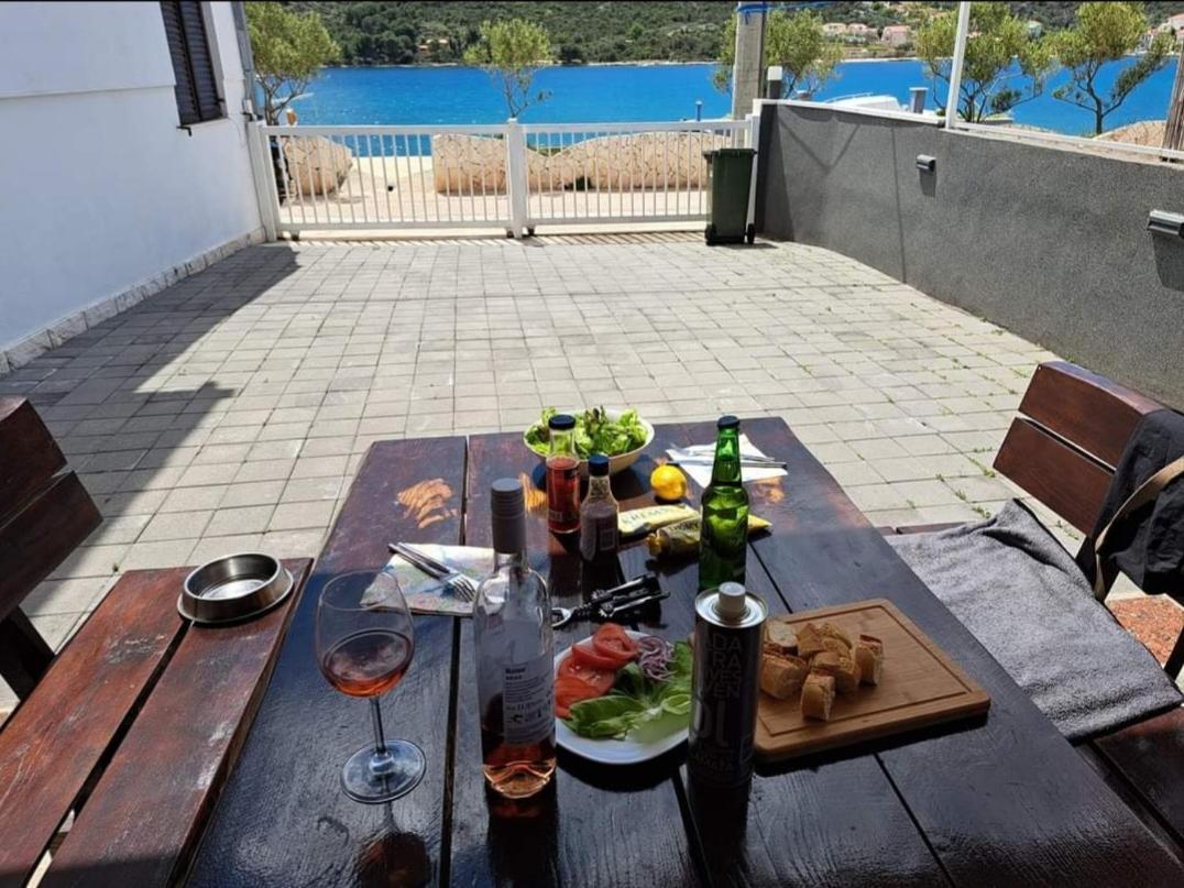 Villa Andelic Vinišće Exteriör bild